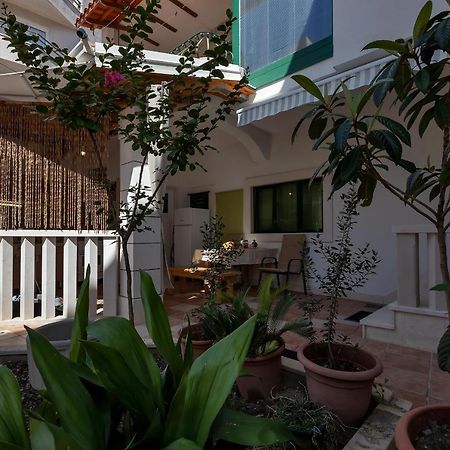 Apartments Carmen Makarska Exterior photo