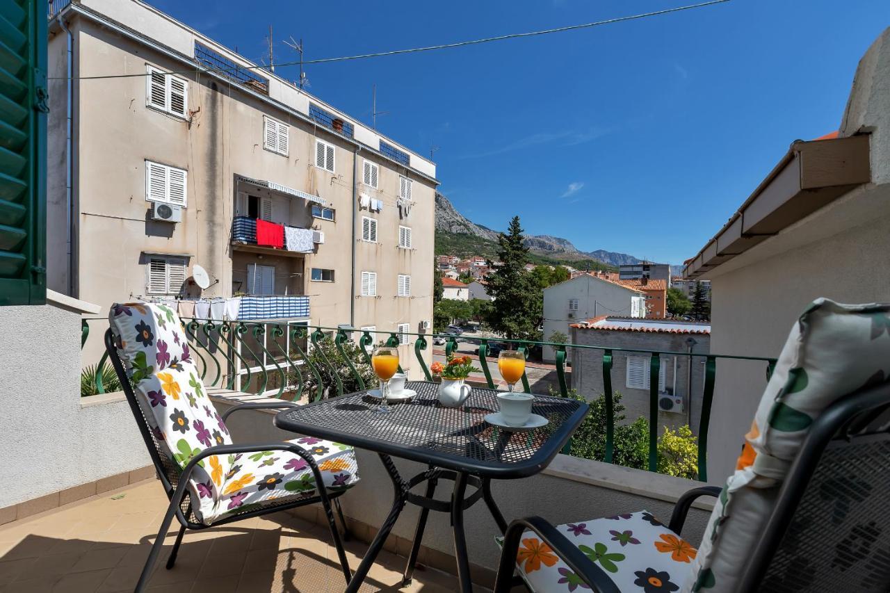 Apartments Carmen Makarska Exterior photo